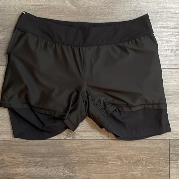 Magellan Skirt, built in shorts, front pockets, black and size 8 - Picture 4 of 6